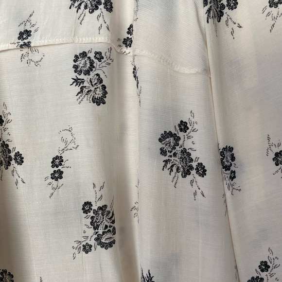 CLUB MONACO BLOUSE - Picture 4 of 4